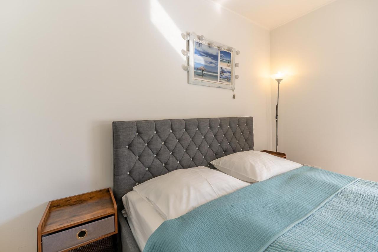 Aqua Marina Plaza-Basen Apartment Miedzyzdroje Ngoại thất bức ảnh